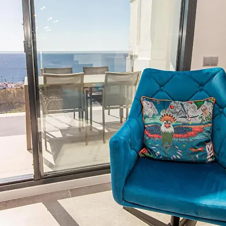 Blue B5-403 Apartment *