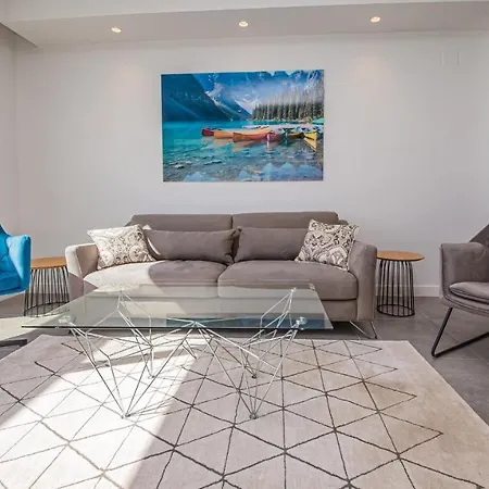 Blue B5-403 Apartment *